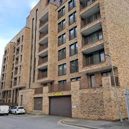 Lets Sa I 2bed 2bath L Waterfront L Private Balcony I Relaxing Retreat I Great Location Apartman