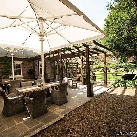 Hotel Eleven Didsbury Park 4*