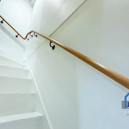 Duplex - Balcony - Roof Terrace - Parking 맨체스터