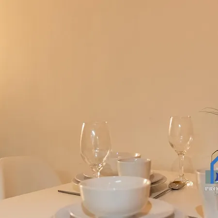 Duplex - Balcony - Roof Terrace - Parking 아파트 *