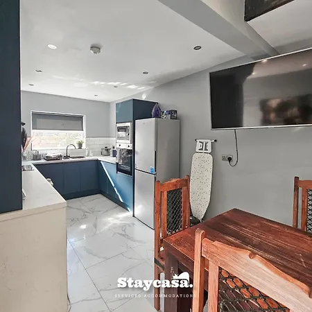 Selvedge Hideout 5Min To City With Street… - 20031 בית נופש