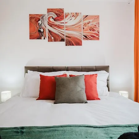 Ancoats Eden Centre - Free Parking - Contractor Business - 2 Bath - 3 Bedroom Willa Manchester