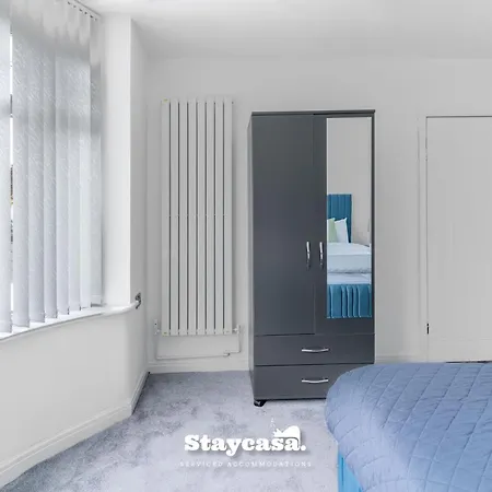 Spacious 4-bed Near Didsbury - 20046 Дом отдыха Манчестер