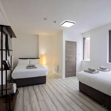 Spacious 5br House Near Centre Dom wakacyjny Manchester