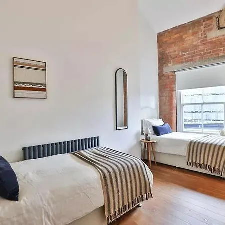 Urban Stone's Throw From Attractions Feriehus Manchester