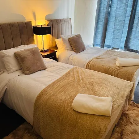 Pensjonat Contractors And Tourists Friendly In Salford