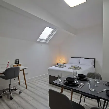 Spacious 5br House Near Centre * Manchester