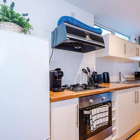 בית נופש Group Stay, Sleeps 12, 3 Bathroom מנצ'סטר