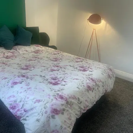 Princess Shahzadi Accommodatie bij particulieren Manchester