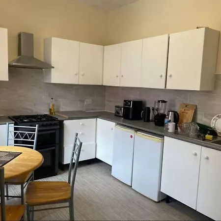 1-bed Sleeps 4 Old Trafford Nearby Daire *