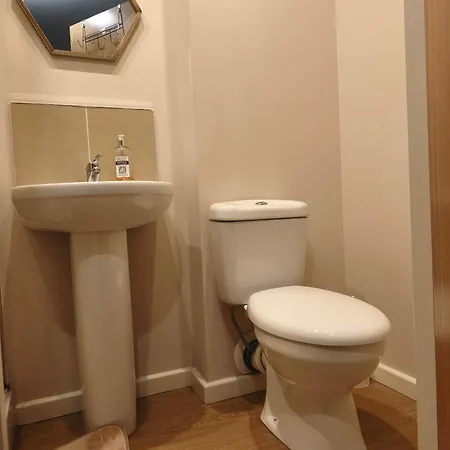 Old Trafford 1bed Apartment *