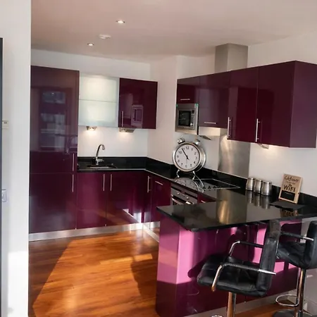 شقة 2 Bed Lowry River Collection Penthouse مانشستر