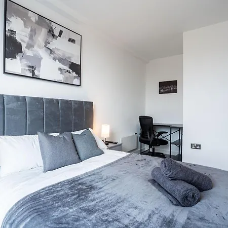 Daire Elegant Modern One Bed Flat With Juliet Balcony Manchester