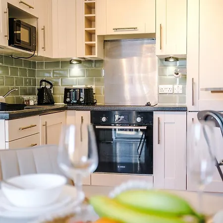 Stylish Mcr 1br Etihad Coop Live Parking Appartement