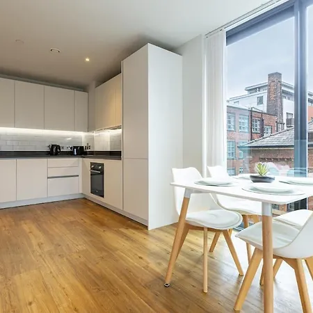 Centre, Spacious Апартаменты *
