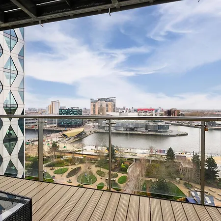 Waterfront Panorama - 2br + Balcony, Near Stadium