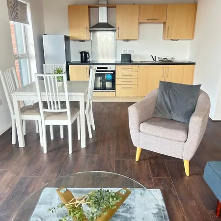Comfortable 2-bedroom Flat Close Etihad And Coop Live Apartamento