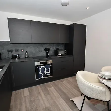 Modern 2 Bedroom In W Balcony * Μάντσεστερ