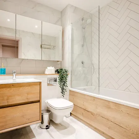 Apartman Spacious Location For Families Walk To *