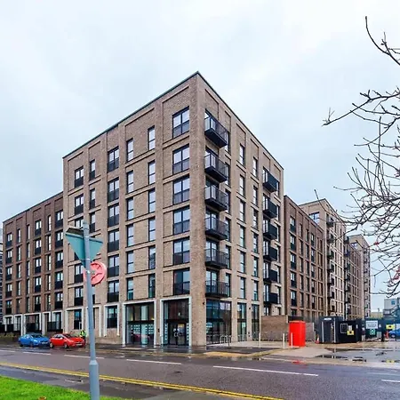 Cosy 1br Near Media & Centre Daire *