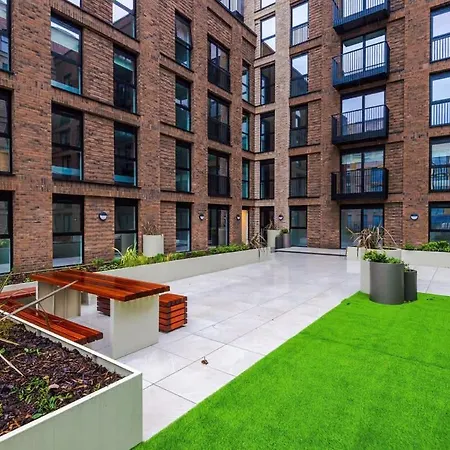 Cosy 1br Near Media & Centre