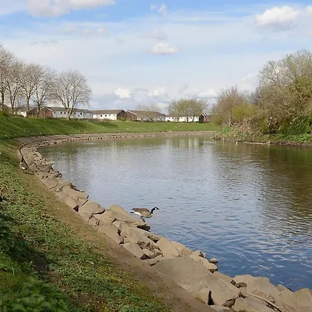 Vila Riverside Manchester