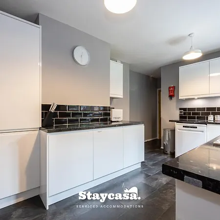 Spacious Cosy Cove With Large Driveway And Garden * وايثن شاو