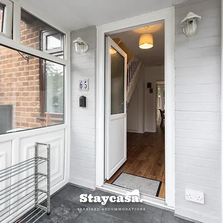 Spacious Cosy Cove With Large Driveway And Garden بيت للعطل وايثن شاو