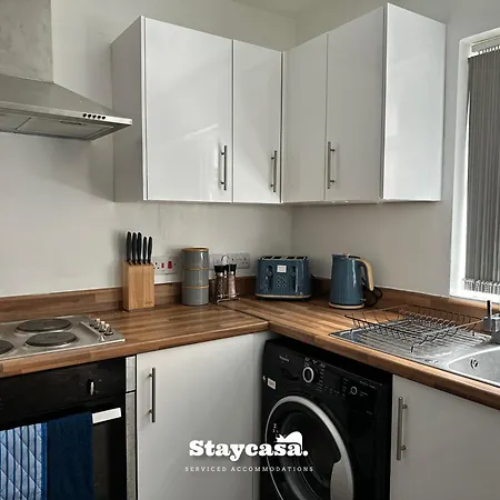 Daisybank Co-living - Private Self-cater Manchester