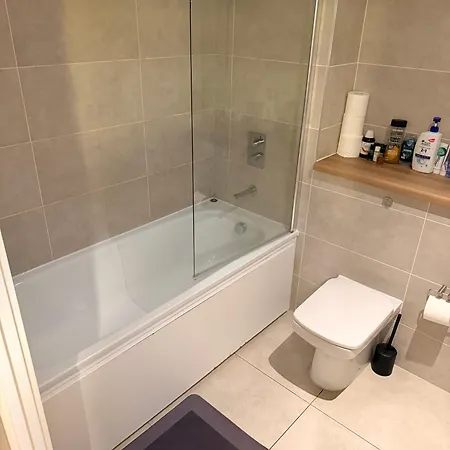 Homestay szállás The Urban Escape In Media - A Private And Bathroom In A Shared *