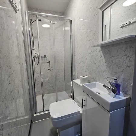 Landcross Co-living - Private Self-cater Casa vacanze Manchester