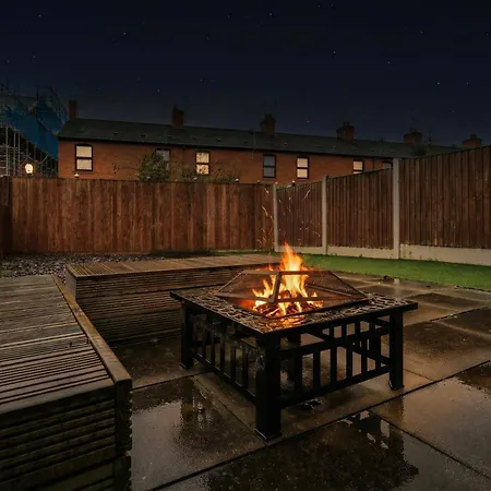 Modern Centre 3bd - Fire Pit - Free Parking