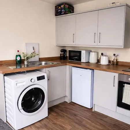 Stylish 1Br Escape For City Breaks