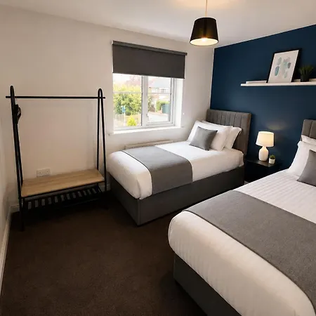 Spacious 3-bedroom House With 5 Beds And Sofa-bed Dom wakacyjny Manchester