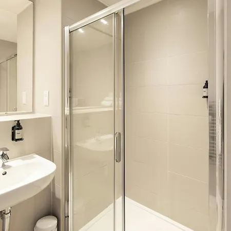 Cove Minshull Street Hotel 4*