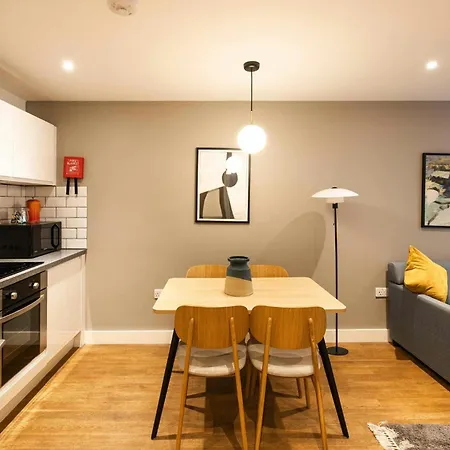 Hotel Cove Minshull Street 4*