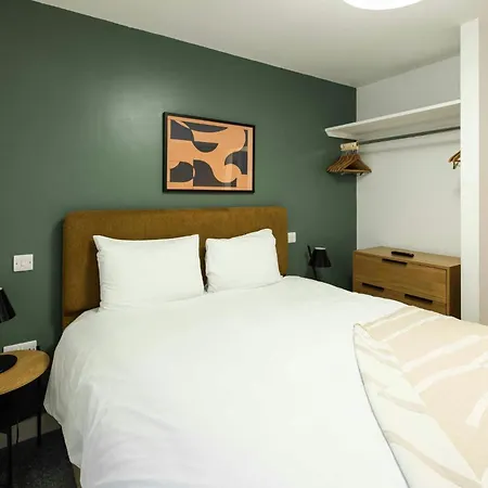 Cove Minshull Street Hotel 4*