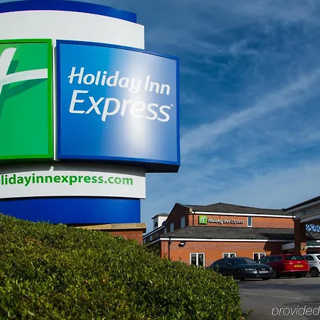 Express East By Ihg Szálloda 3*
