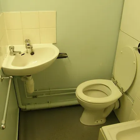 Weston Hall - Halls Of 2*