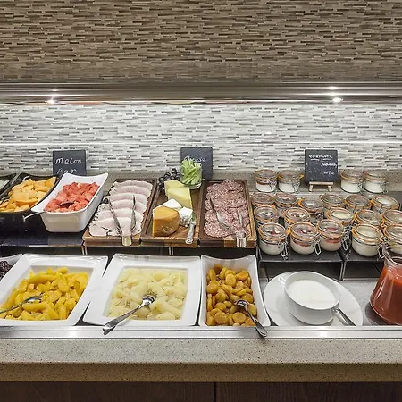 Best Western Plus Pinewood Manchester Airport-wilmslow Aparthotel