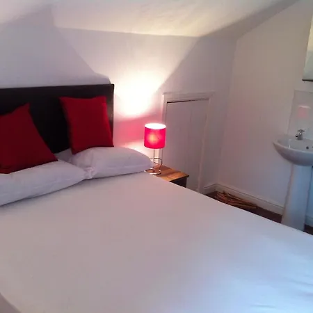 آيفي ماونت بوتيك 3*