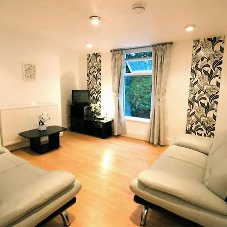 Daire La Suisse Serviced Manchester