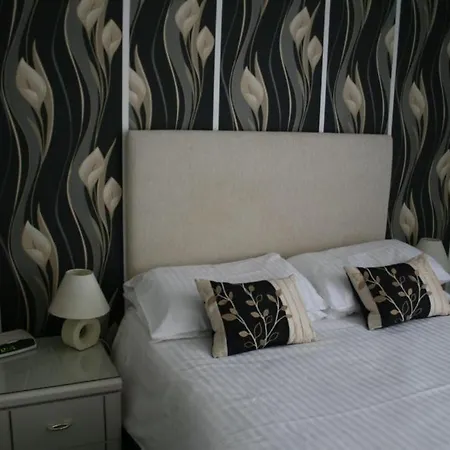 La Suisse Serviced * Manchester