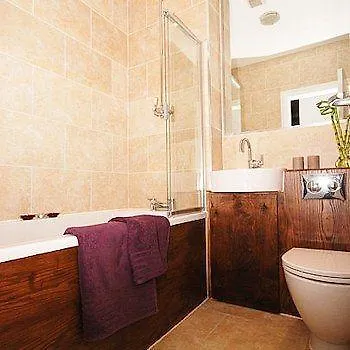 Bed & Breakfast Lushpads
