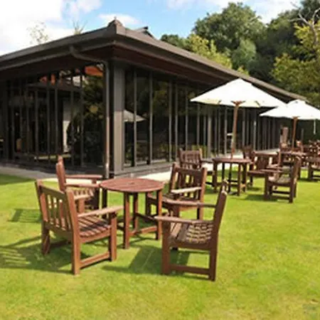 Airport & Spa Manchester Hotel 3*