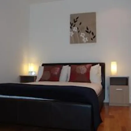 Quay Apartment