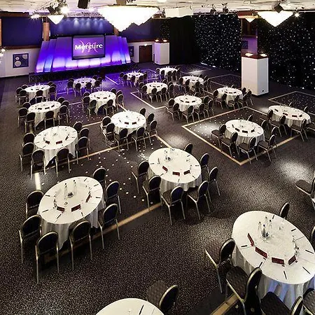 Mercure Piccadilly Hotel 4*