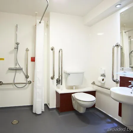 Travelodge Upper Brook Street Otel