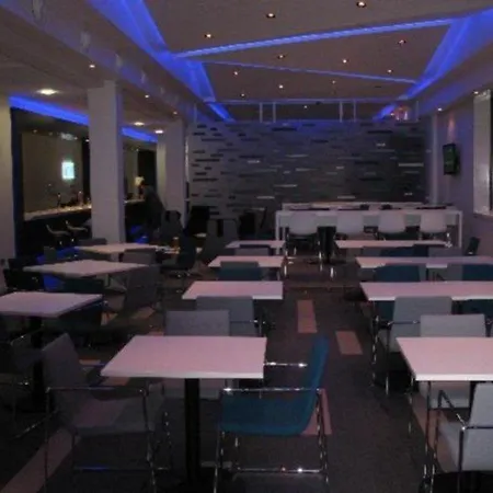 Express Centre Arena By Ihg Manchester