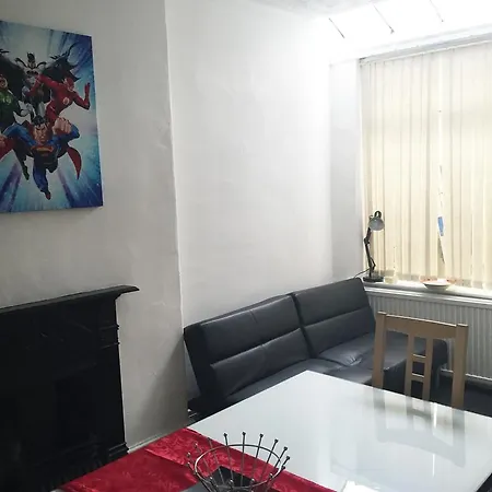 South Contractors Townhouse *